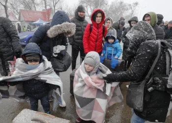 Police and Homeland Security agents are visiting refugees. They are looking for testimonies about war crimes